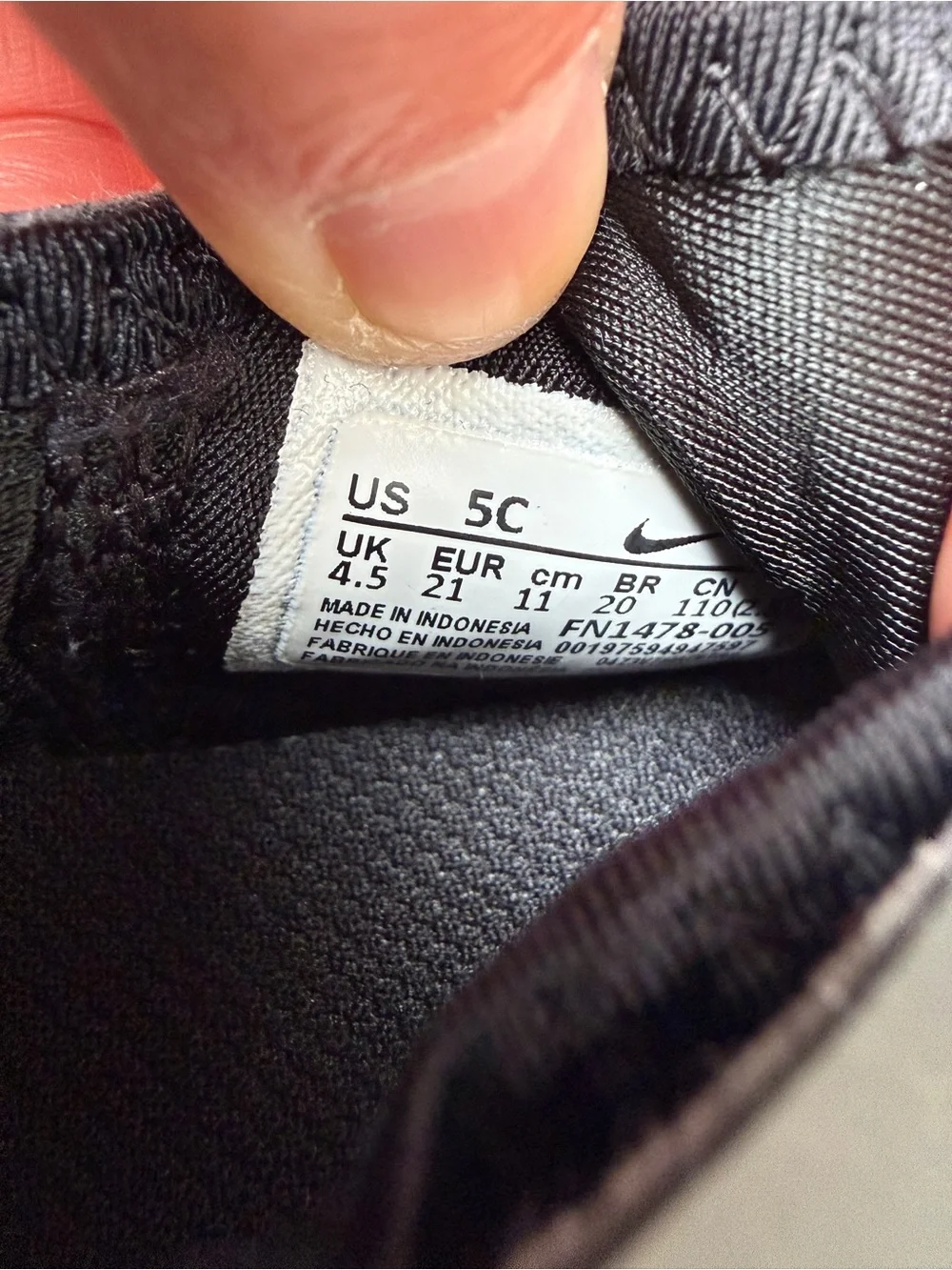 Nike Flex Runner 3 Black and White Slip-On Infant Toddler Sneakers - size 5C
